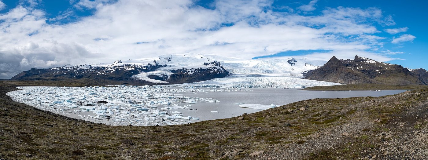 Fjallsárlón from the moraine