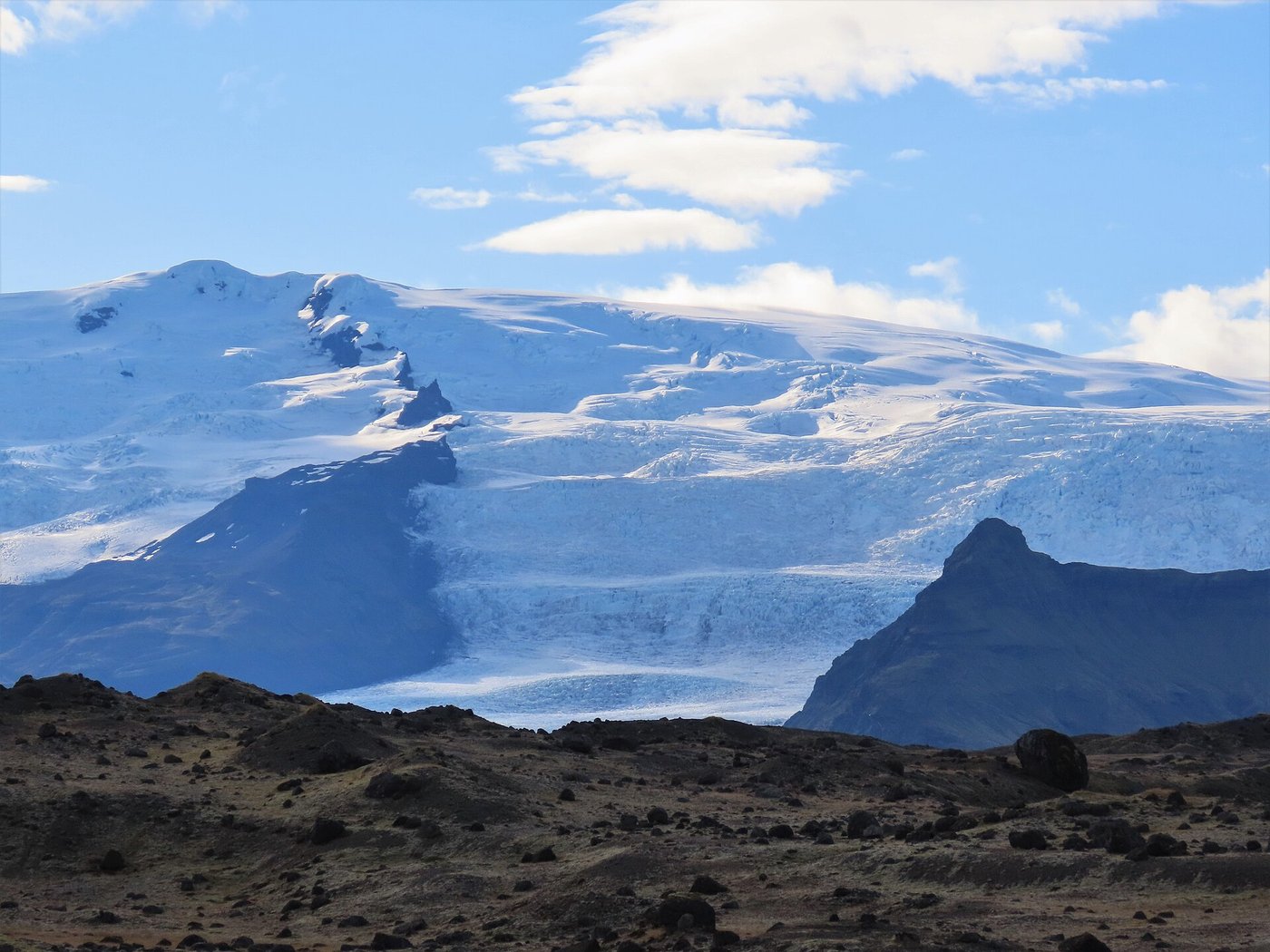 Öræfajökull summit above the glacier